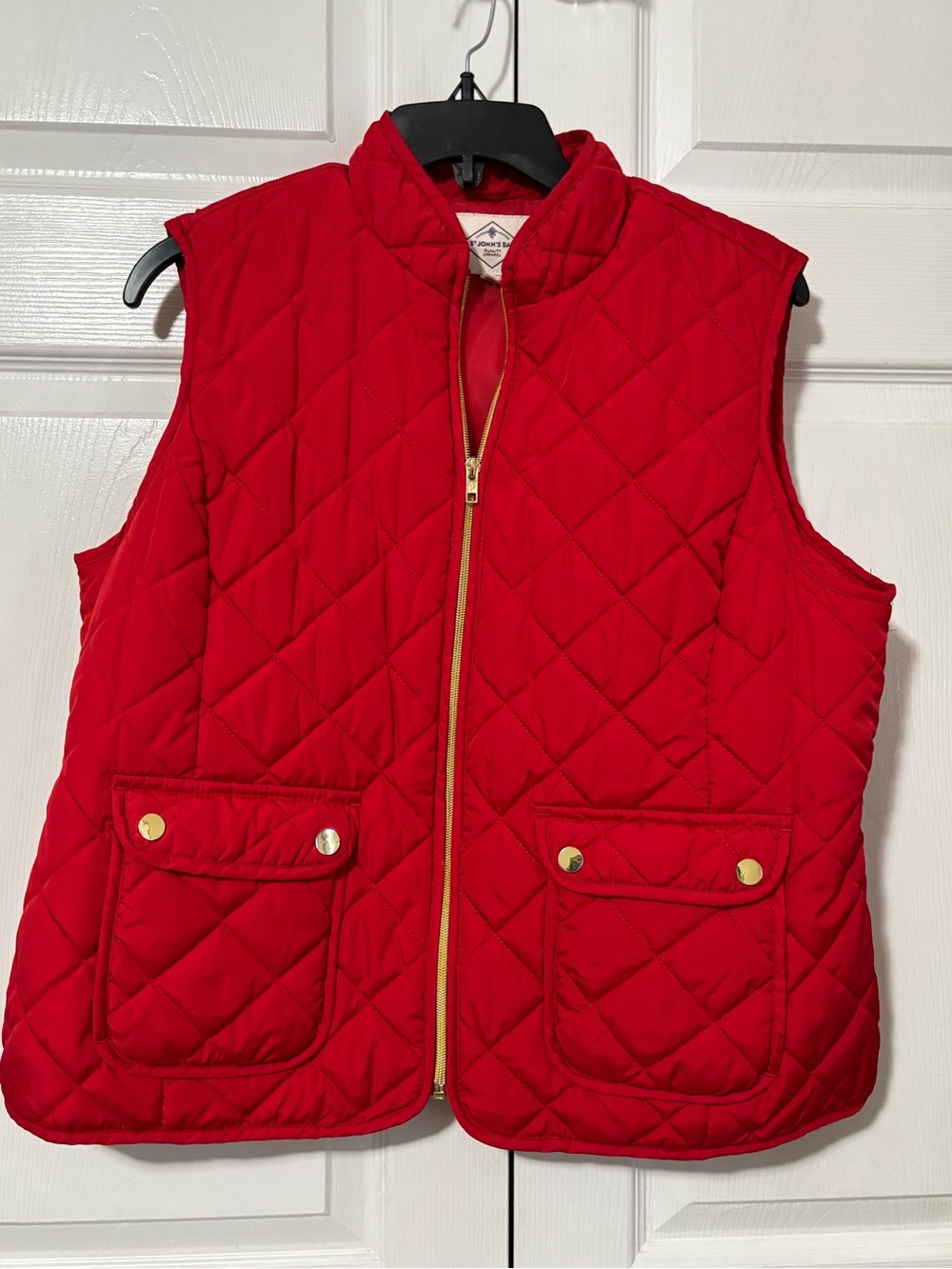St. John's Bay Quilted Red Vest with Gold Zipper and Snap Pockets, SizeM VGUC